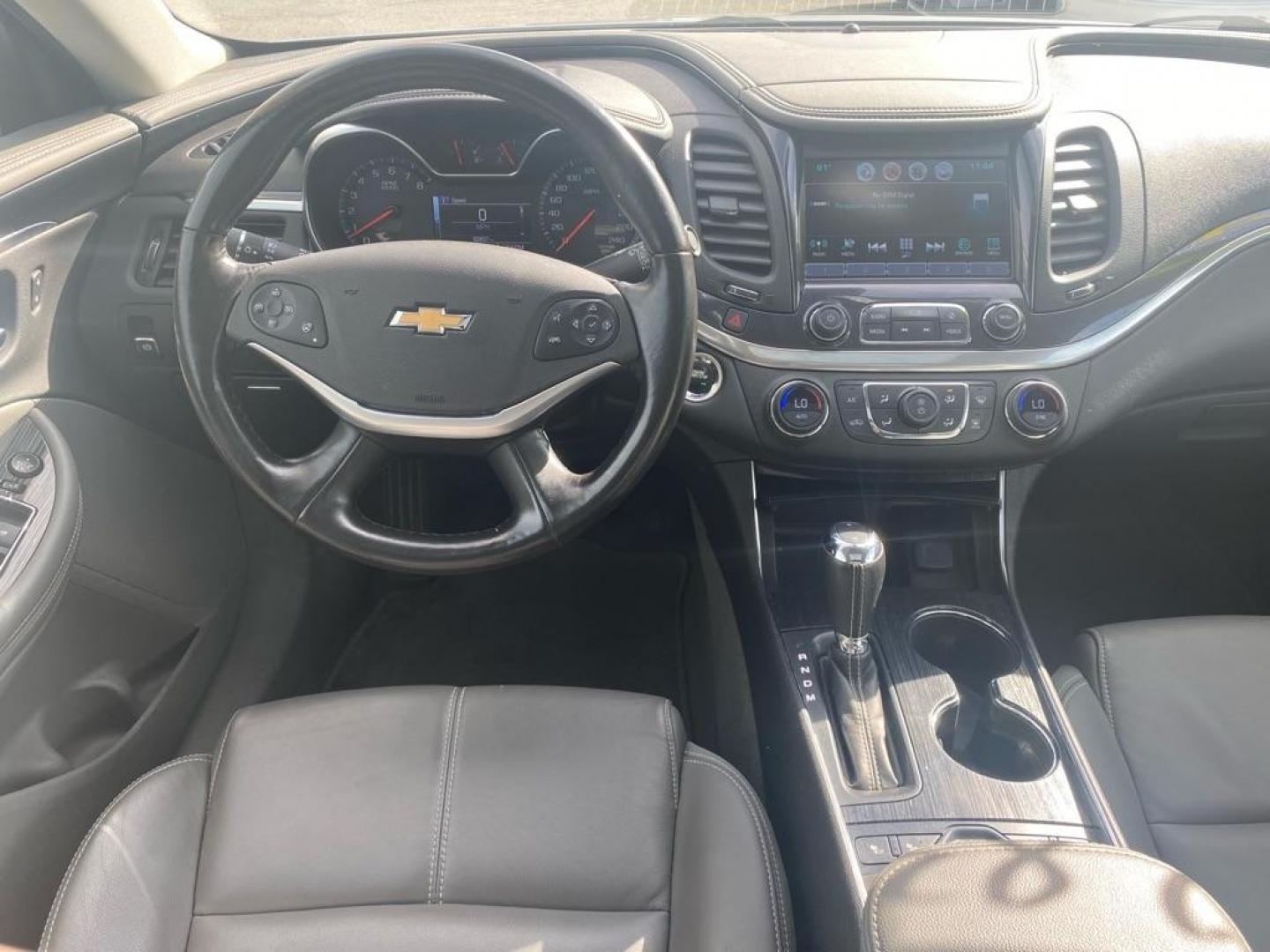 2019 SILVER CHEVROLET IMPALA LT (2G11Z5S38K9) with an 3.6L engine, Automatic transmission, located at 929 East 8th Ave, Anchorage, AK, 99501, (907) 274-2277, 61.214783, -149.866074 - Photo#4
