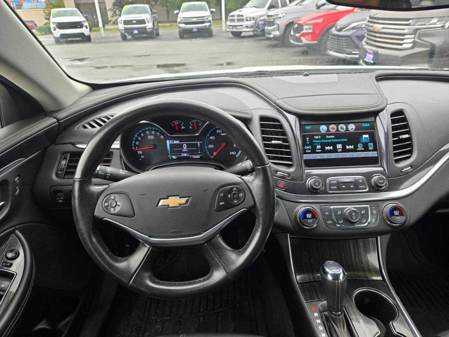 2018 WHITE CHEVROLET IMPALA LT (2G1105SA0J9) with an 2.5L engine, Automatic transmission, located at 929 East 8th Ave, Anchorage, AK, 99501, (907) 274-2277, 61.214783, -149.866074 - Photo#4