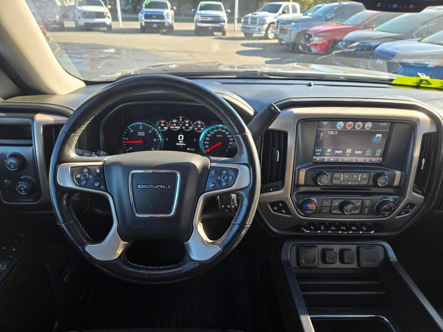 2018 BLACK GMC SIERRA 1500 DENALI (3GTU2PEC8JG) with an 5.3L engine, Automatic transmission, located at 929 East 8th Ave, Anchorage, AK, 99501, (907) 274-2277, 61.214783, -149.866074 - Photo#4