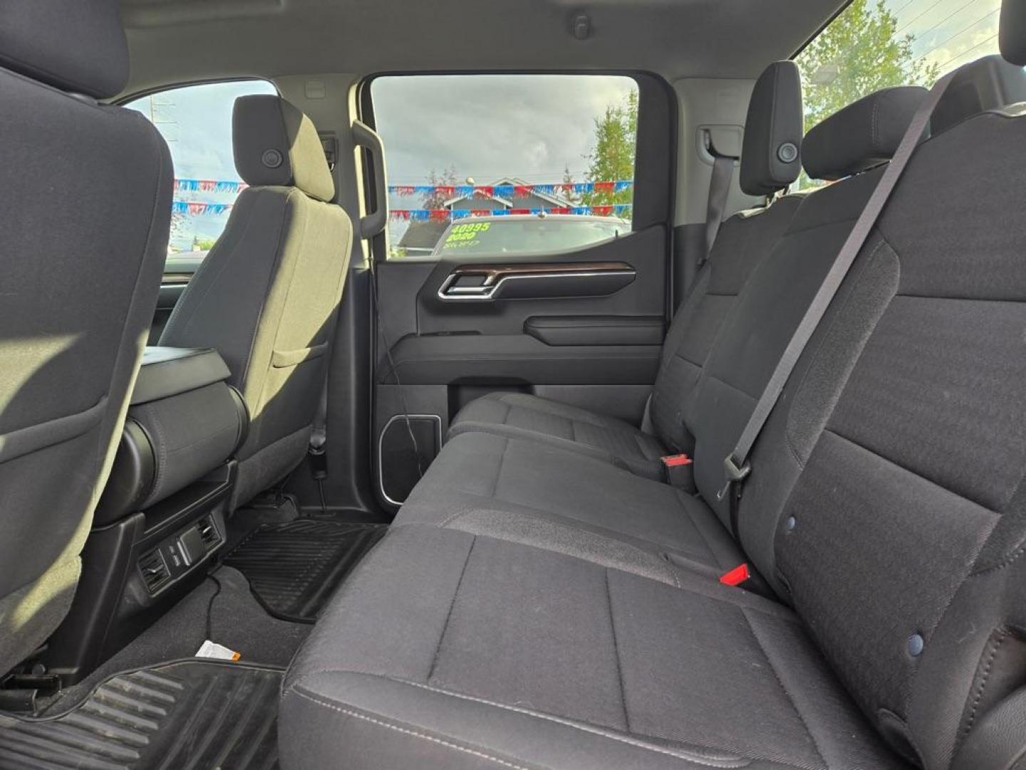 2023 GRAY CHEVROLET SILVERADO 1500 LT (1GCUDDED9PZ) with an 5.3L engine, Automatic transmission, located at 929 East 8th Ave, Anchorage, AK, 99501, (907) 274-2277, 61.214783, -149.866074 - Photo#2