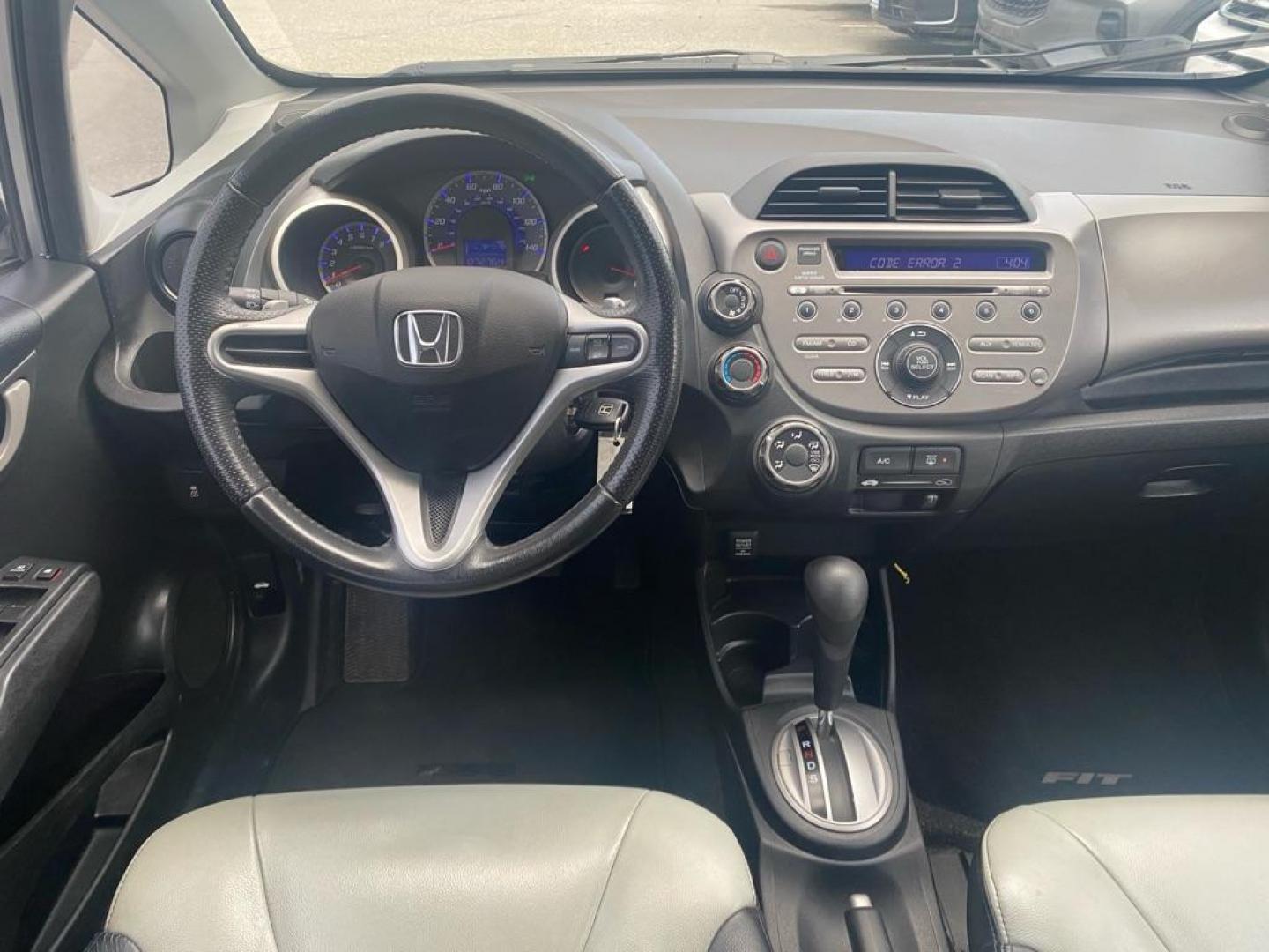2011 SILVER HONDA FIT SPORT (JHMGE8H51BS) with an 1.5L engine, Automatic transmission, located at 929 East 8th Ave, Anchorage, AK, 99501, (907) 274-2277, 61.214783, -149.866074 - Photo#4