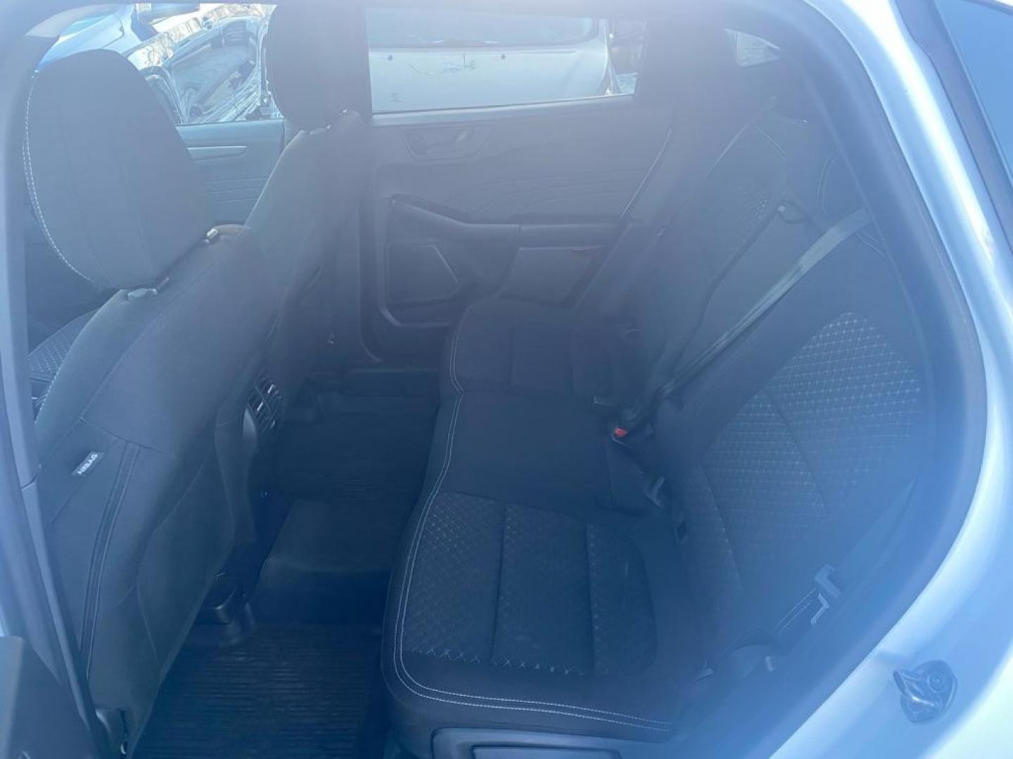 2023 WHITE FORD ESCAPE ACTIVE ACTIVE (1FMCU9GN0PU) with an 1.5L engine, Automatic transmission, located at 929 East 8th Ave, Anchorage, AK, 99501, (907) 274-2277, 61.214783, -149.866074 - Photo#3