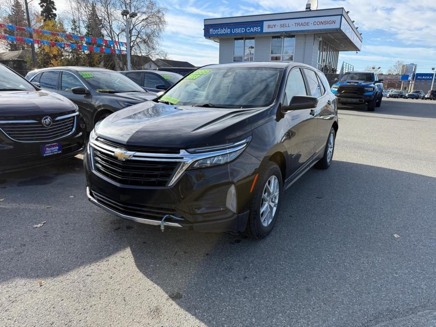 2023 GRAY CHEVROLET EQUINOX LT LT (3GNAXUEG4PL) with an 1.5L engine, Automatic transmission, located at 929 East 8th Ave, Anchorage, AK, 99501, (907) 274-2277, 61.214783, -149.866074 - Photo#0