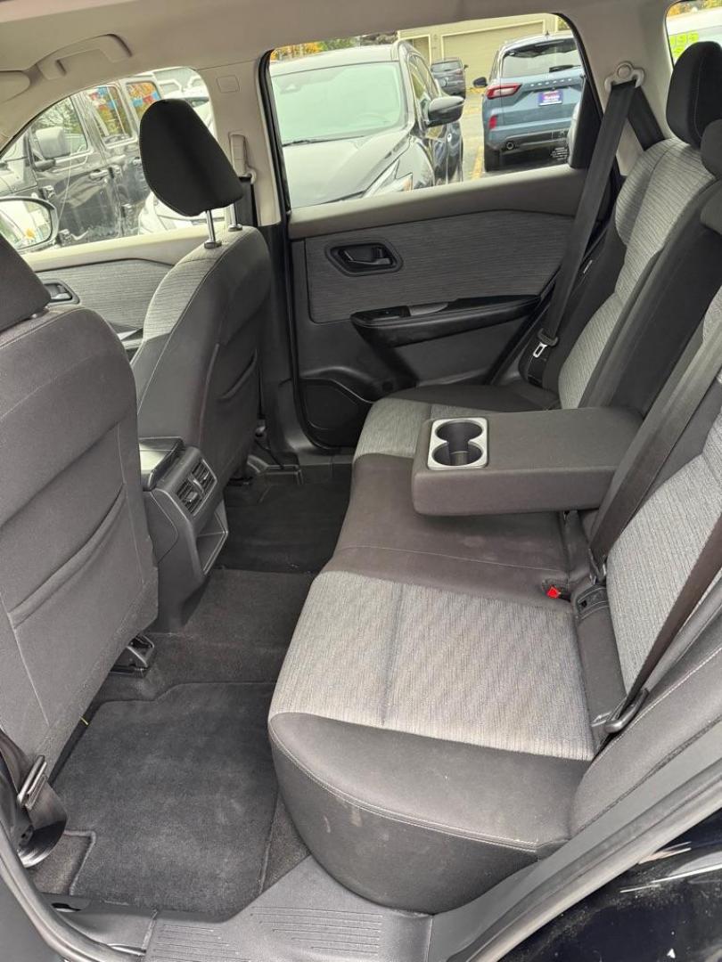 2021 BLACK NISSAN ROGUE S S (JN8AT3AA3MW) with an 2.5L engine, Continuously Variable transmission, located at 929 East 8th Ave, Anchorage, AK, 99501, (907) 274-2277, 61.214783, -149.866074 - Photo#3