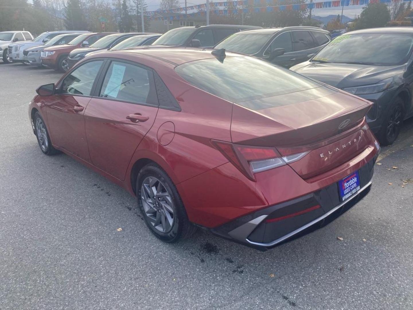 2024 RED HYUNDAI ELANTRA SEL SEL (KMHLM4DG8RU) with an 2.0L engine, Continuously Variable transmission, located at 929 East 8th Ave, Anchorage, AK, 99501, (907) 274-2277, 61.214783, -149.866074 - Photo#2