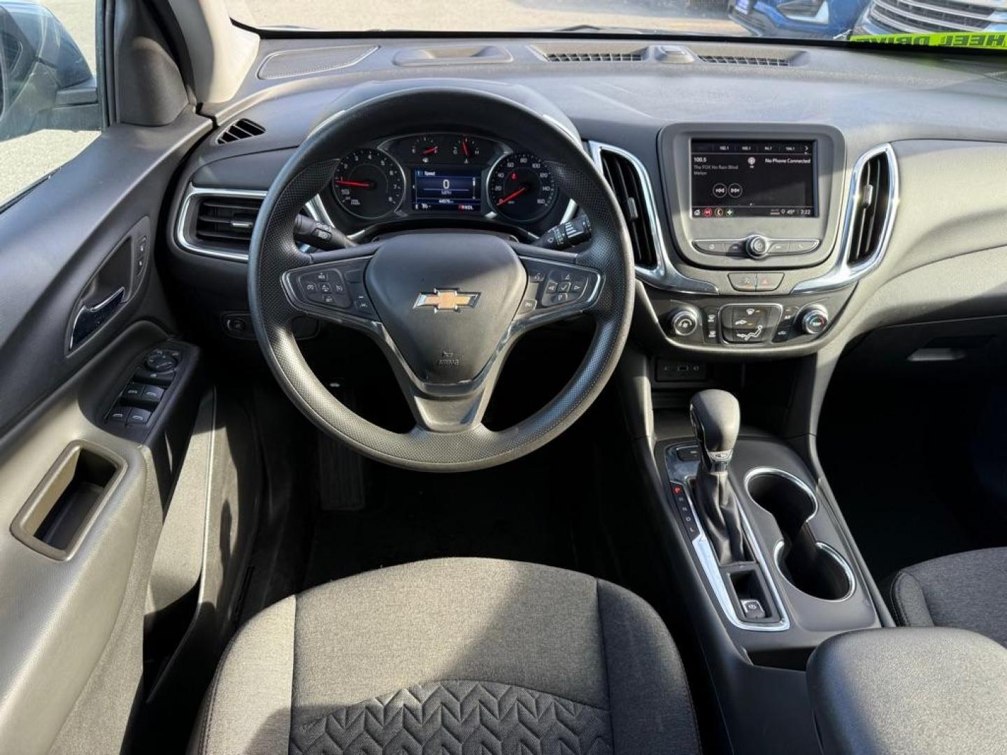 2023 GRAY CHEVROLET EQUINOX LT LT (3GNAXUEG2PS) with an 1.5L engine, Automatic transmission, located at 929 East 8th Ave, Anchorage, AK, 99501, (907) 274-2277, 61.214783, -149.866074 - Photo#4