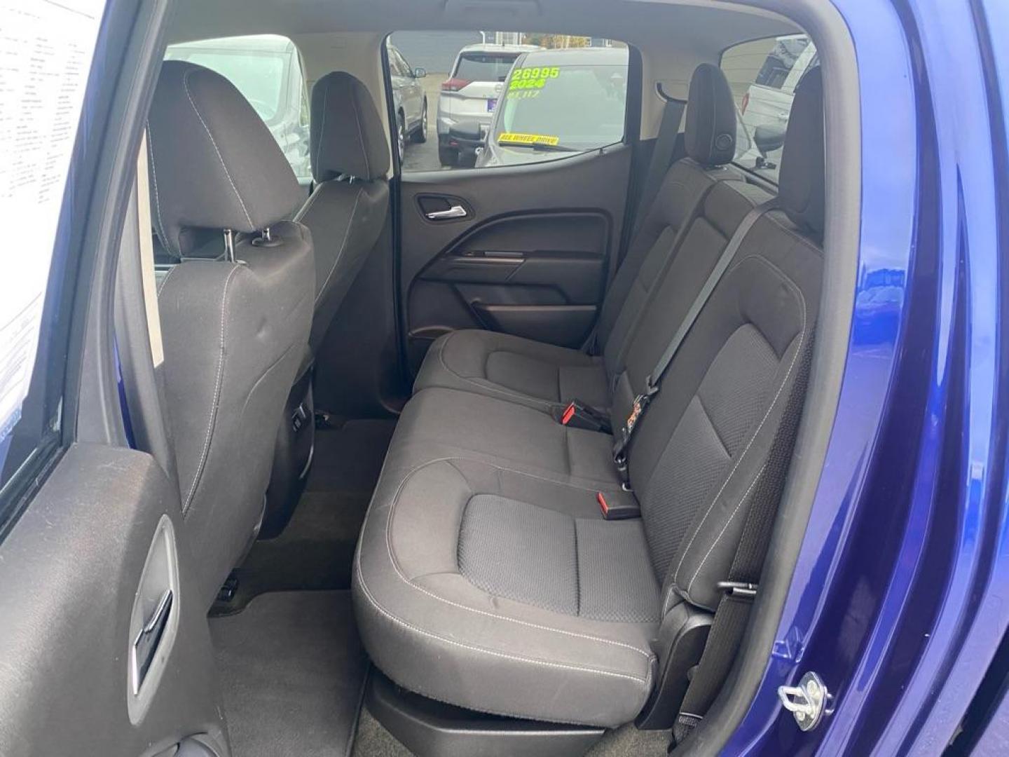 2015 BLUE CHEVROLET COLORADO LT (1GCGTBE30F1) with an 3.6L engine, Automatic transmission, located at 929 East 8th Ave, Anchorage, AK, 99501, (907) 274-2277, 61.214783, -149.866074 - Photo#3