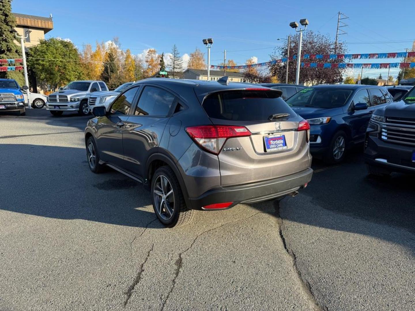 2022 GRAY HONDA HR-V EX (3CZRU5H59NM) with an 1.8L engine, Automatic transmission, located at 929 East 8th Ave, Anchorage, AK, 99501, (907) 274-2277, 61.214783, -149.866074 - Photo#2