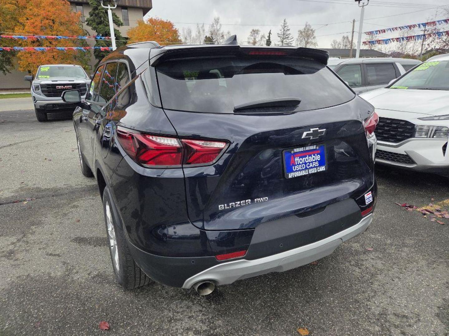 2020 BLUE CHEVROLET BLAZER 3LT (3GNKBJR47LS) with an 2.0L engine, Automatic transmission, located at 929 East 8th Ave, Anchorage, AK, 99501, (907) 274-2277, 61.214783, -149.866074 - Photo#2