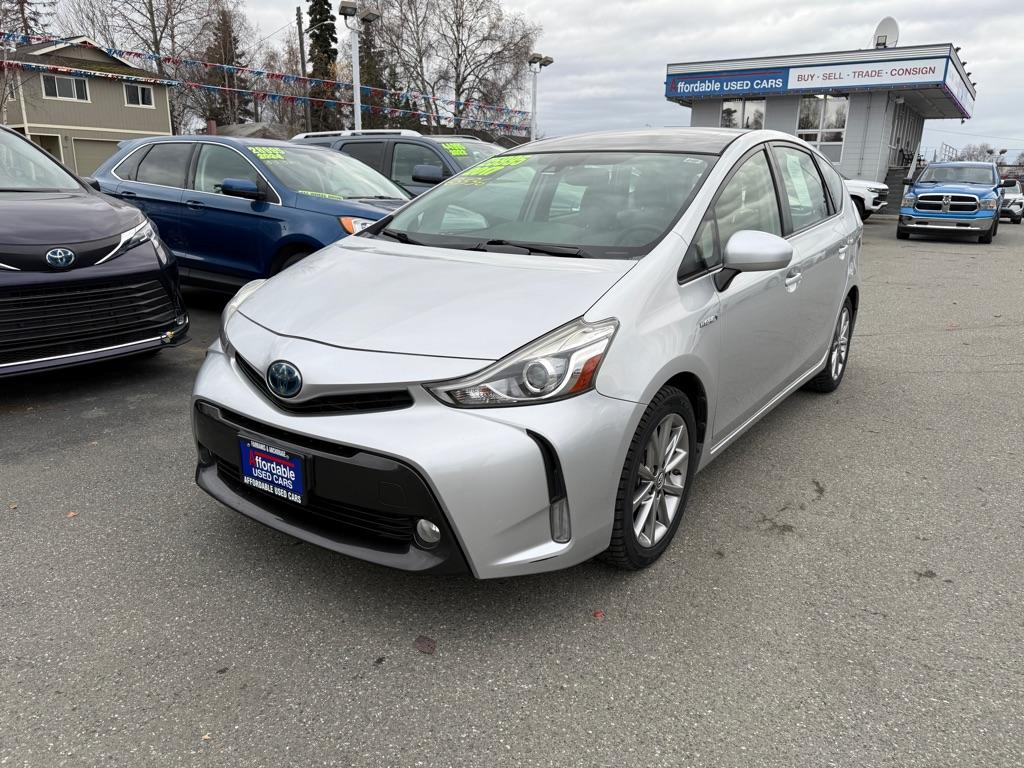 photo of 2017 TOYOTA PRIUS V 