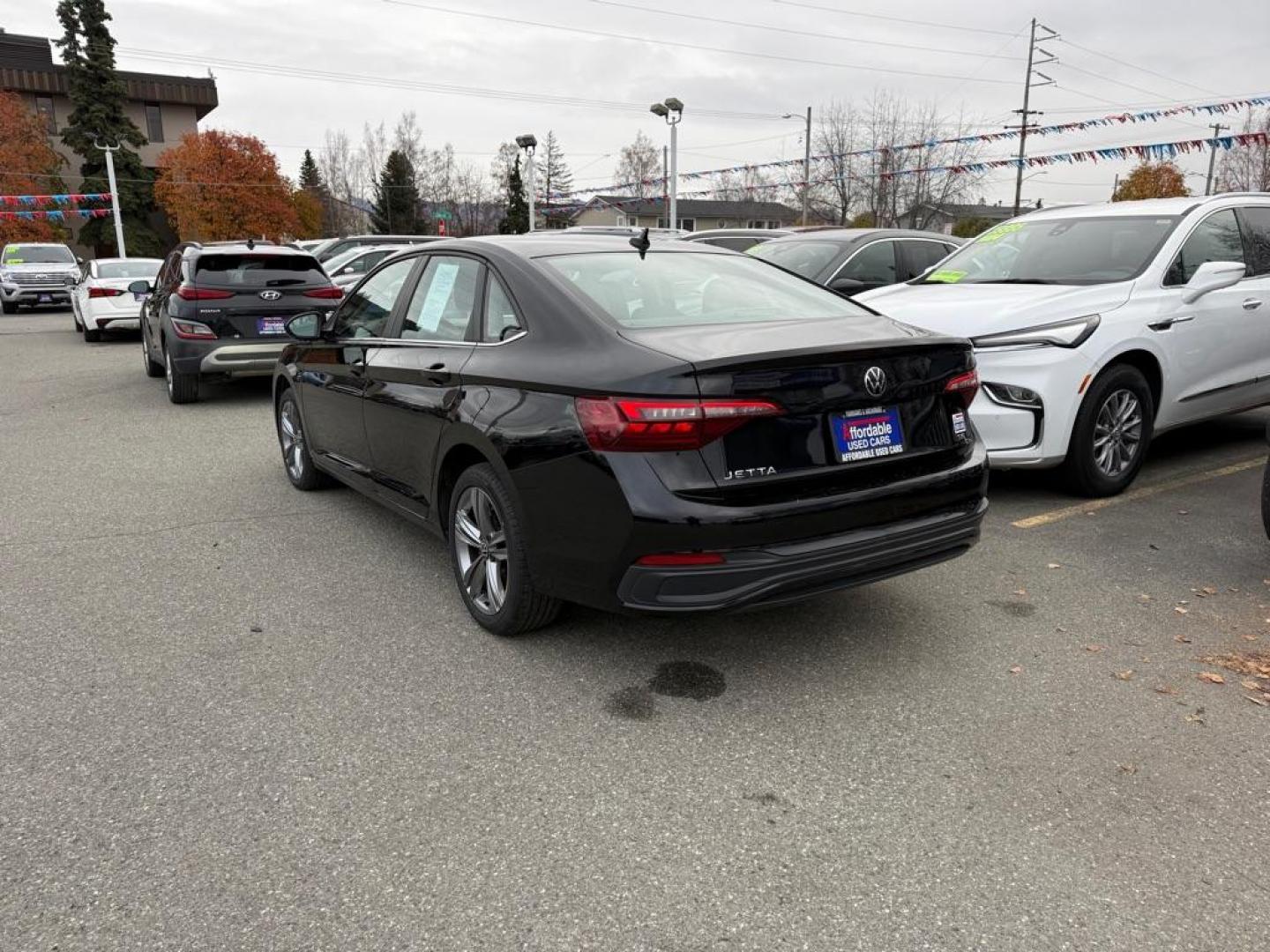 2024 BLACK VOLKSWAGEN JETTA SE SE (3VWEM7BU5RM) with an 1.5L engine, Automatic transmission, located at 929 East 8th Ave, Anchorage, AK, 99501, (907) 274-2277, 61.214783, -149.866074 - Photo#2