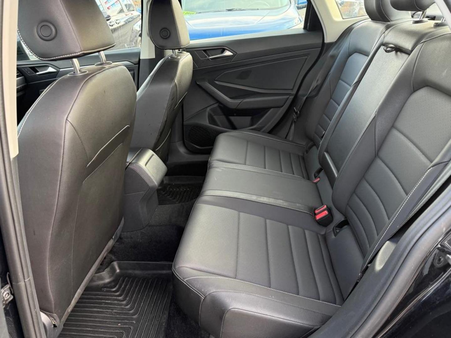 2024 BLACK VOLKSWAGEN JETTA SE SE (3VWEM7BU0RM) with an 1.5L engine, Automatic transmission, located at 929 East 8th Ave, Anchorage, AK, 99501, (907) 274-2277, 61.214783, -149.866074 - Photo#3