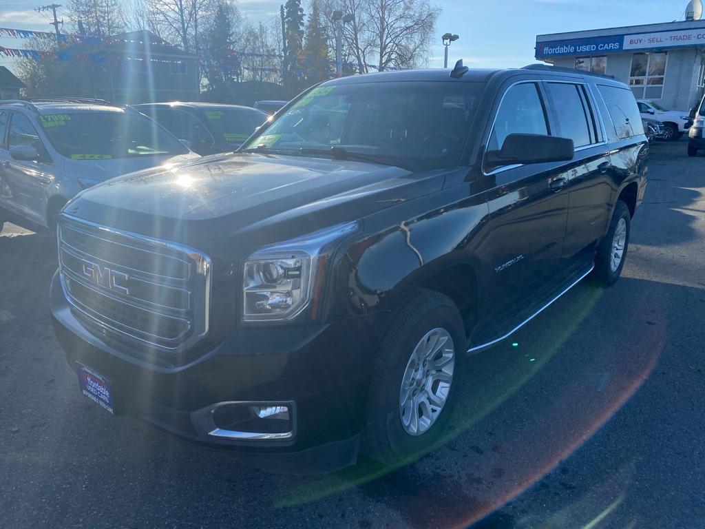 photo of 2019 GMC YUKON XL 1500 SLT