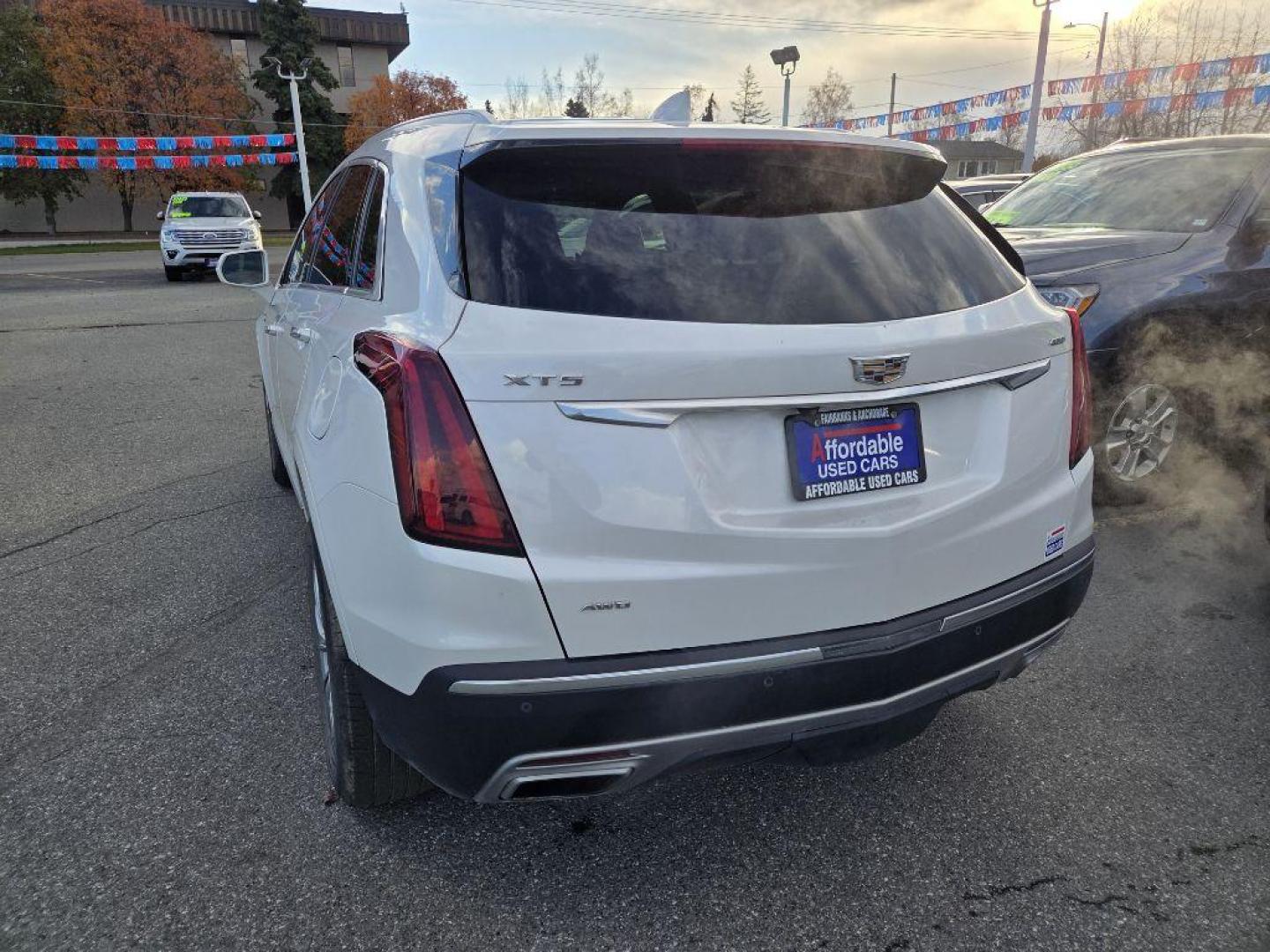 2020 WHITE CADILLAC XT5 PREMIUM LUXURY (1GYKNDRS4LZ) with an 3.6L engine, Automatic transmission, located at 929 East 8th Ave, Anchorage, AK, 99501, (907) 274-2277, 61.214783, -149.866074 - Photo#2