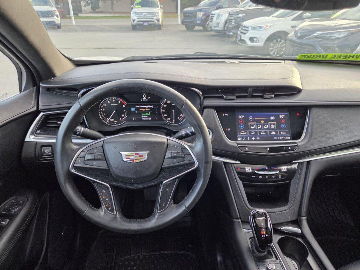 2020 WHITE CADILLAC XT5 PREMIUM LUXURY (1GYKNDRS4LZ) with an 3.6L engine, Automatic transmission, located at 929 East 8th Ave, Anchorage, AK, 99501, (907) 274-2277, 61.214783, -149.866074 - Photo#4