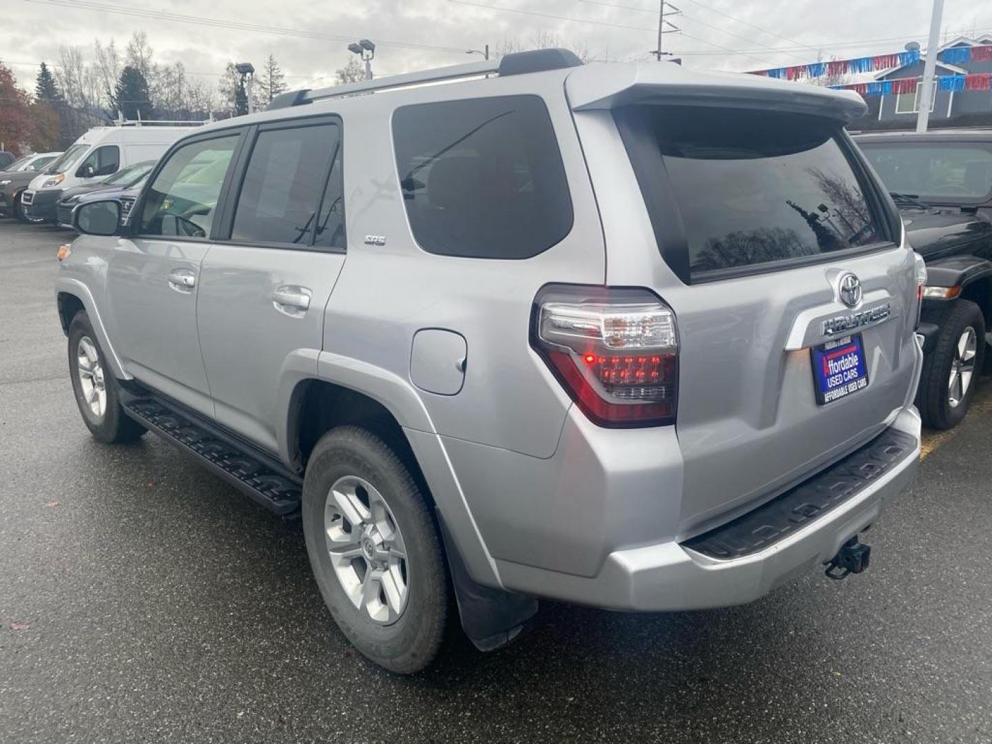 2023 SILVER TOYOTA 4RUNNER SE SE (JTEMU5JR8P6) with an 4.0L engine, Automatic transmission, located at 929 East 8th Ave, Anchorage, AK, 99501, (907) 274-2277, 61.214783, -149.866074 - Photo#2