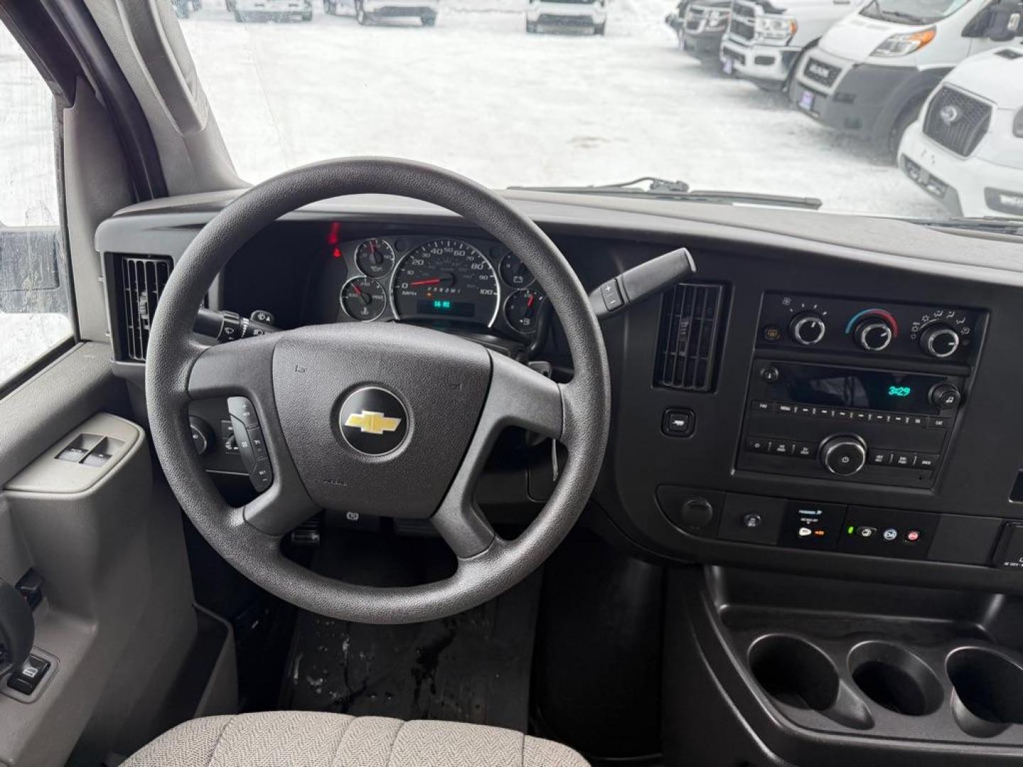 2017 WHITE CHEVROLET EXPRESS G3500 LT (1GAZGPFG9H1) with an 6.0L engine, Automatic transmission, located at 929 East 8th Ave, Anchorage, AK, 99501, (907) 274-2277, 61.214783, -149.866074 - Photo#4