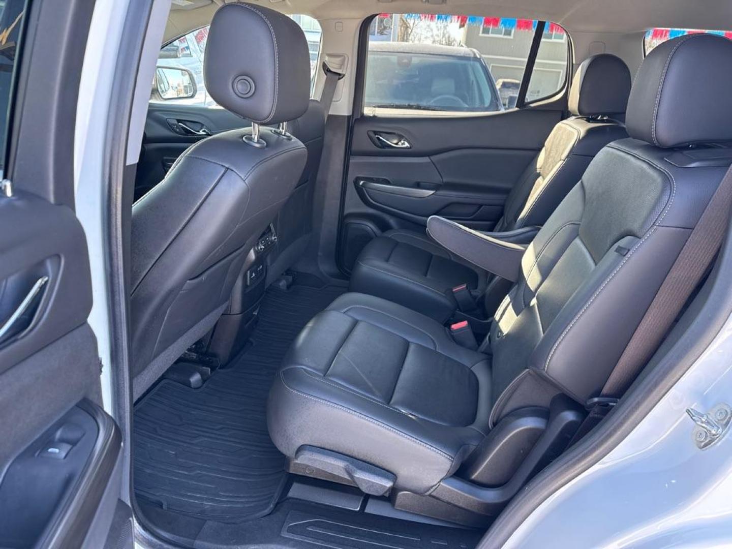 2023 WHITE GMC ACADIA SLT (1GKKNUL4XPZ) with an 2.0L engine, Automatic transmission, located at 929 East 8th Ave, Anchorage, AK, 99501, (907) 274-2277, 61.214783, -149.866074 - Photo#3