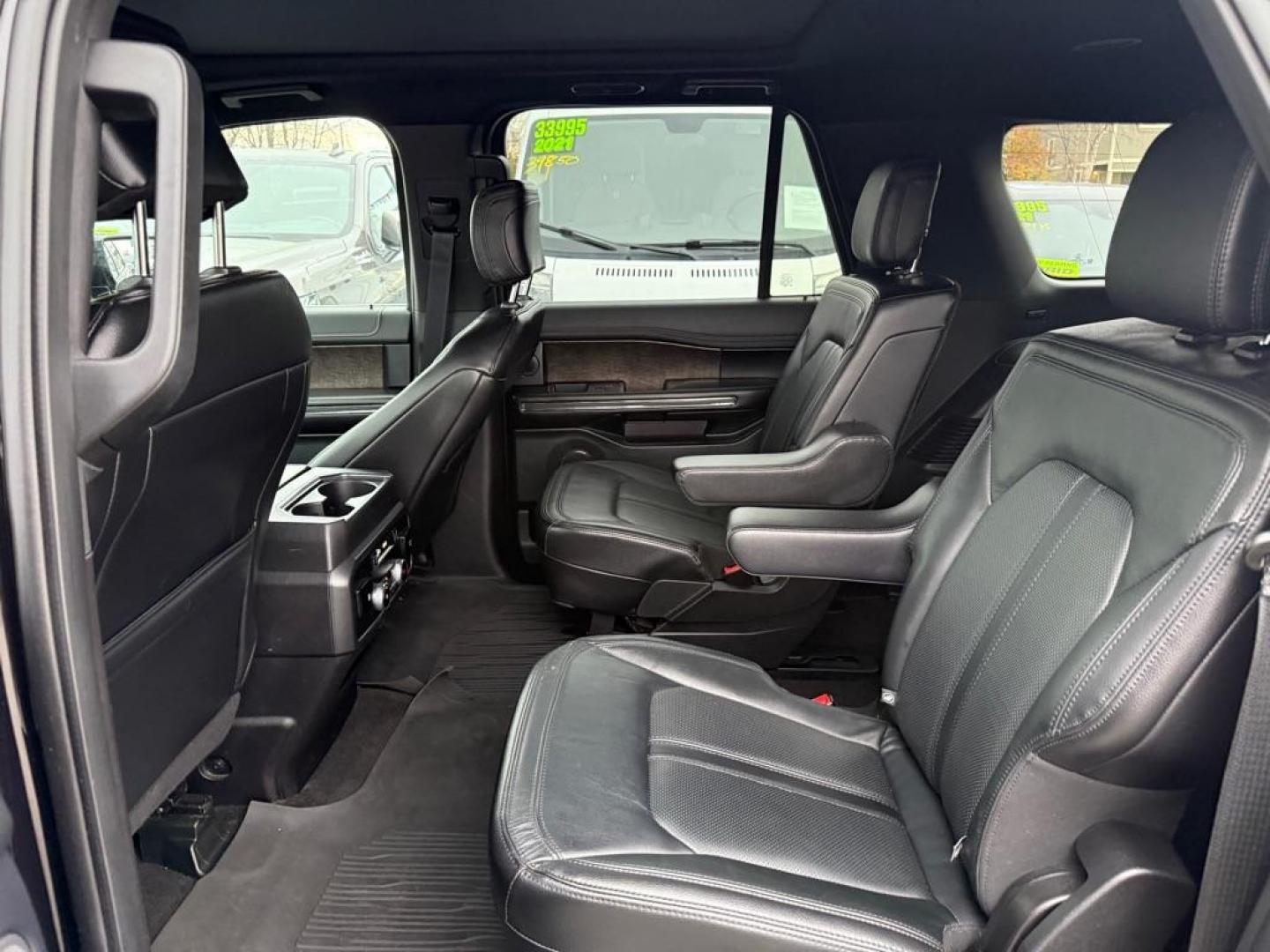 2019 BLACK FORD EXPEDITION MAX LIMITED (1FMJK2AT9KE) with an 3.5L engine, Automatic transmission, located at 929 East 8th Ave, Anchorage, AK, 99501, (907) 274-2277, 61.214783, -149.866074 - Photo#3