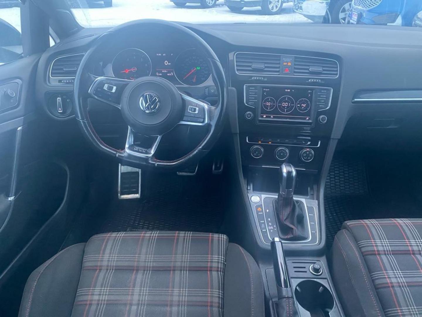 2017 SILVER VOLKSWAGEN GTI S/SE (3VW447AU9HM) with an 2L engine, Automatic transmission, located at 929 East 8th Ave, Anchorage, AK, 99501, (907) 274-2277, 61.214783, -149.866074 - Photo#4