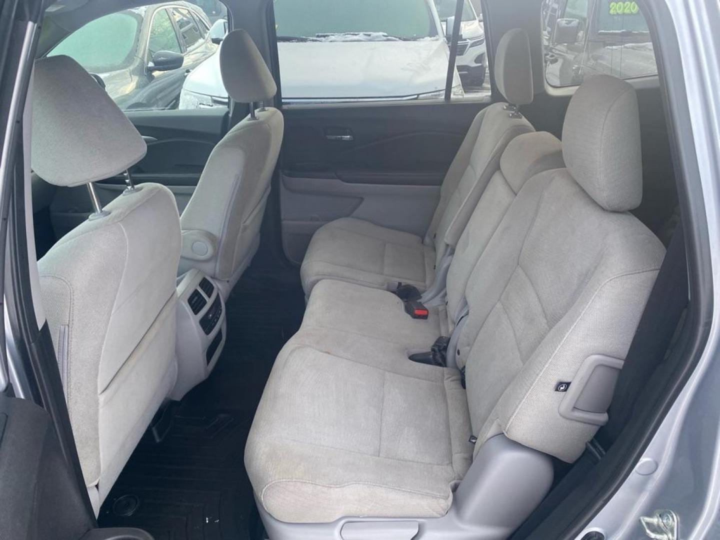 2018 SILVER HONDA PILOT EX (5FNYF6H37JB) with an 3.5L engine, Automatic transmission, located at 929 East 8th Ave, Anchorage, AK, 99501, (907) 274-2277, 61.214783, -149.866074 - Photo#3