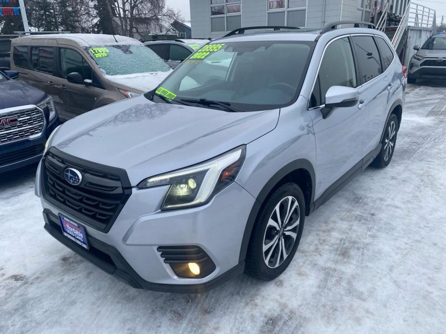 2022 SILVER SUBARU FORESTER LIMITED (JF2SKAPC2NH) with an 2.5L engine, Automatic transmission, located at 929 East 8th Ave, Anchorage, AK, 99501, (907) 274-2277, 61.214783, -149.866074 - Photo#0