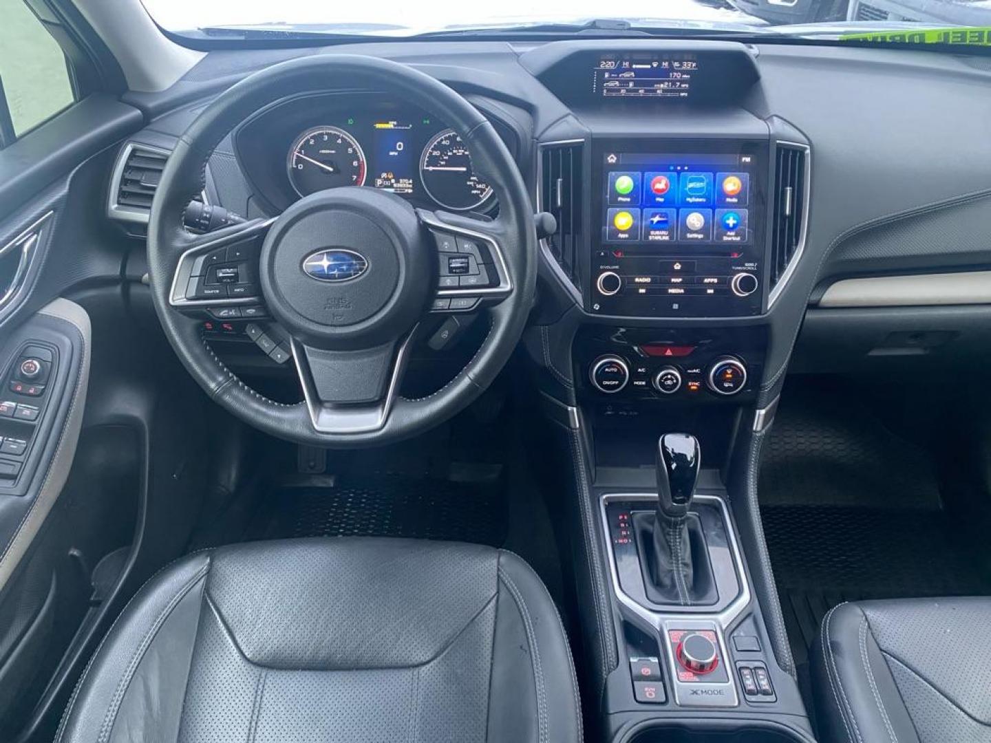 2022 SILVER SUBARU FORESTER LIMITED (JF2SKAPC2NH) with an 2.5L engine, Automatic transmission, located at 929 East 8th Ave, Anchorage, AK, 99501, (907) 274-2277, 61.214783, -149.866074 - Photo#4