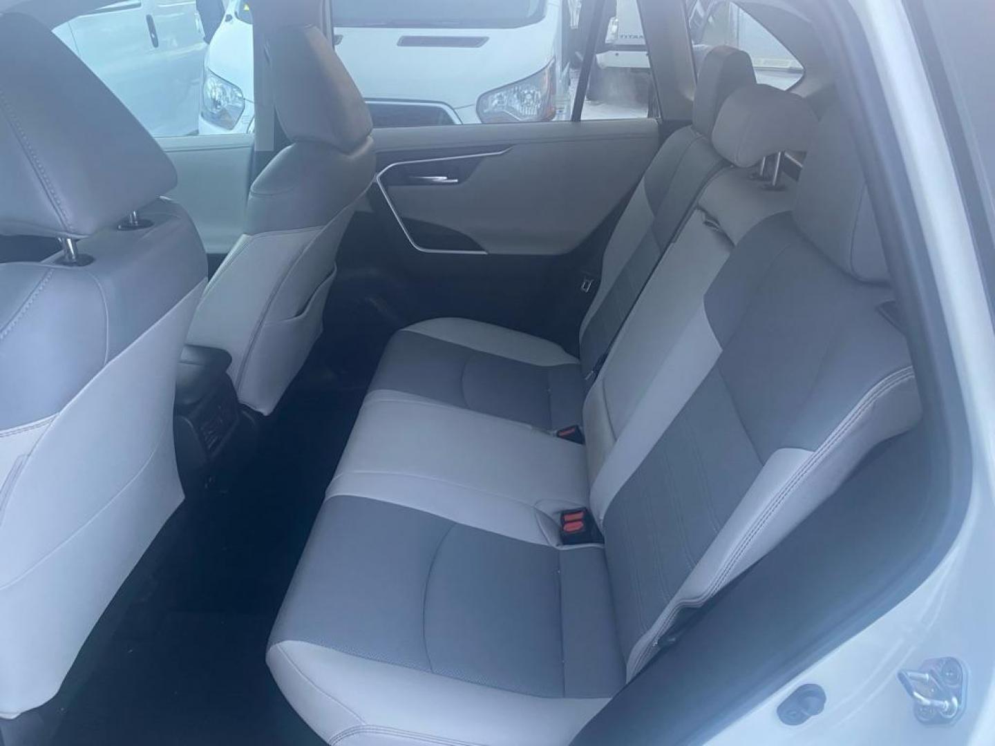 2020 WHITE TOYOTA RAV4 LIMITED (4T3DWRFVXLU) with an 2.5L engine, Continuously Variable transmission, located at 929 East 8th Ave, Anchorage, AK, 99501, (907) 274-2277, 61.214783, -149.866074 - Photo#3