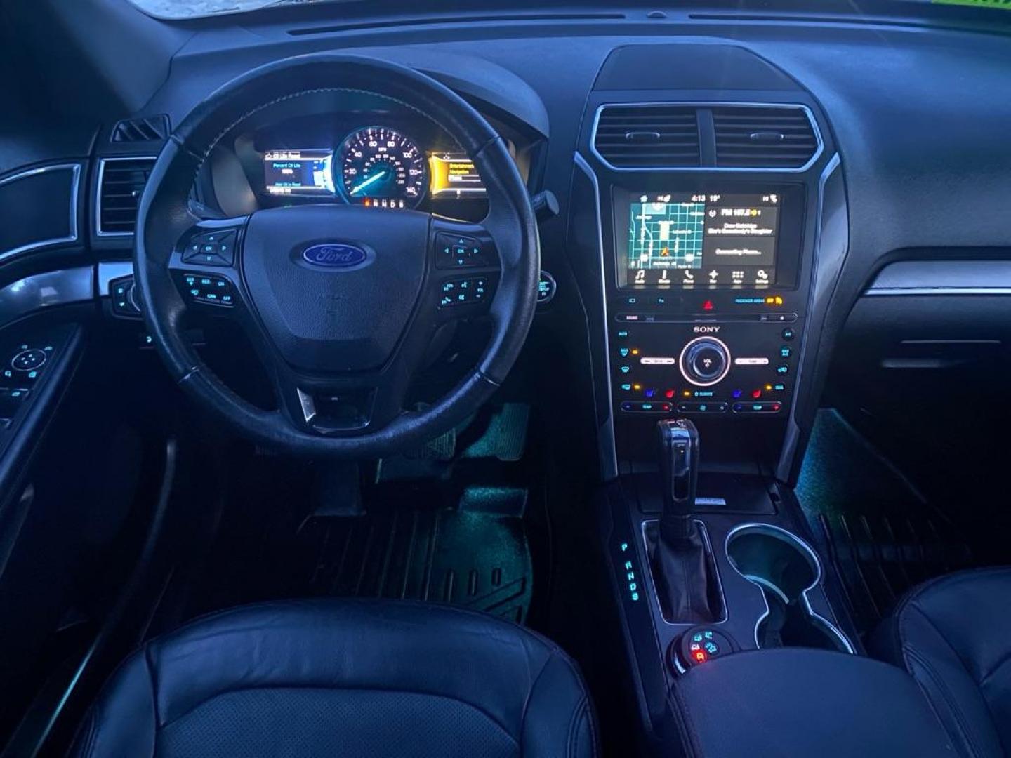 2017 BLACK FORD EXPLORER SPORT (1FM5K8GT1HG) with an 3.5L engine, Automatic transmission, located at 929 East 8th Ave, Anchorage, AK, 99501, (907) 274-2277, 61.214783, -149.866074 - Photo#4