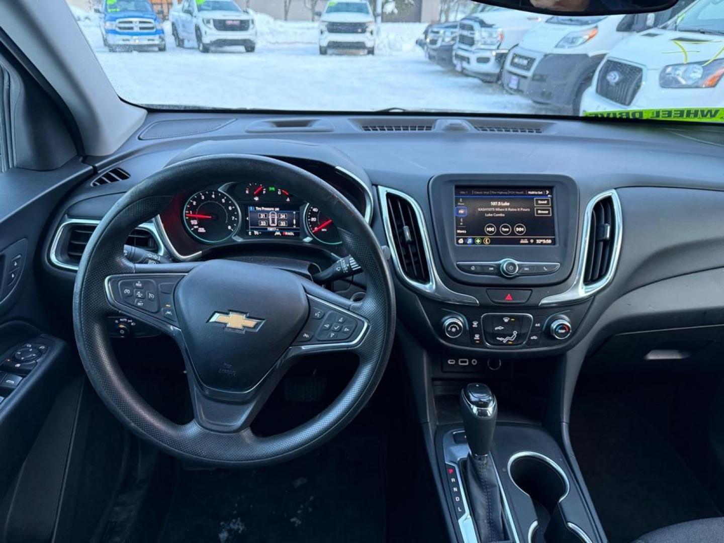 2020 BLACK CHEVROLET EQUINOX LT (2GNAXTEV8L6) with an 1.5L engine, Automatic transmission, located at 929 East 8th Ave, Anchorage, AK, 99501, (907) 274-2277, 61.214783, -149.866074 - Photo#4