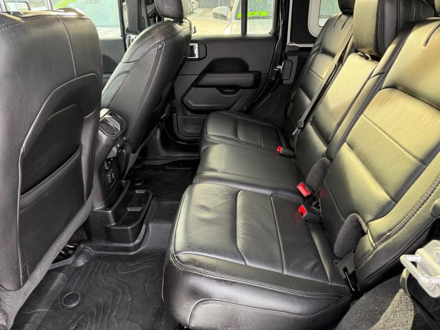 2021 BLACK JEEP WRANGLER UNLIMI SAHARA (1C4HJXEN4MW) with an 2.0L engine, Automatic transmission, located at 929 East 8th Ave, Anchorage, AK, 99501, (907) 274-2277, 61.214783, -149.866074 - Photo#3