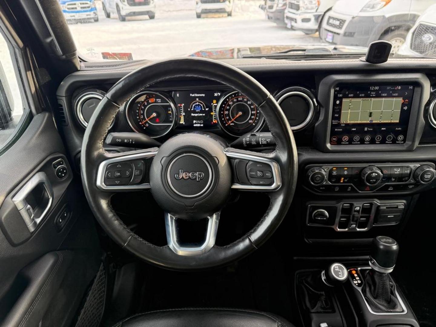 2021 BLACK JEEP WRANGLER UNLIMI SAHARA (1C4HJXEN4MW) with an 2.0L engine, Automatic transmission, located at 929 East 8th Ave, Anchorage, AK, 99501, (907) 274-2277, 61.214783, -149.866074 - Photo#4