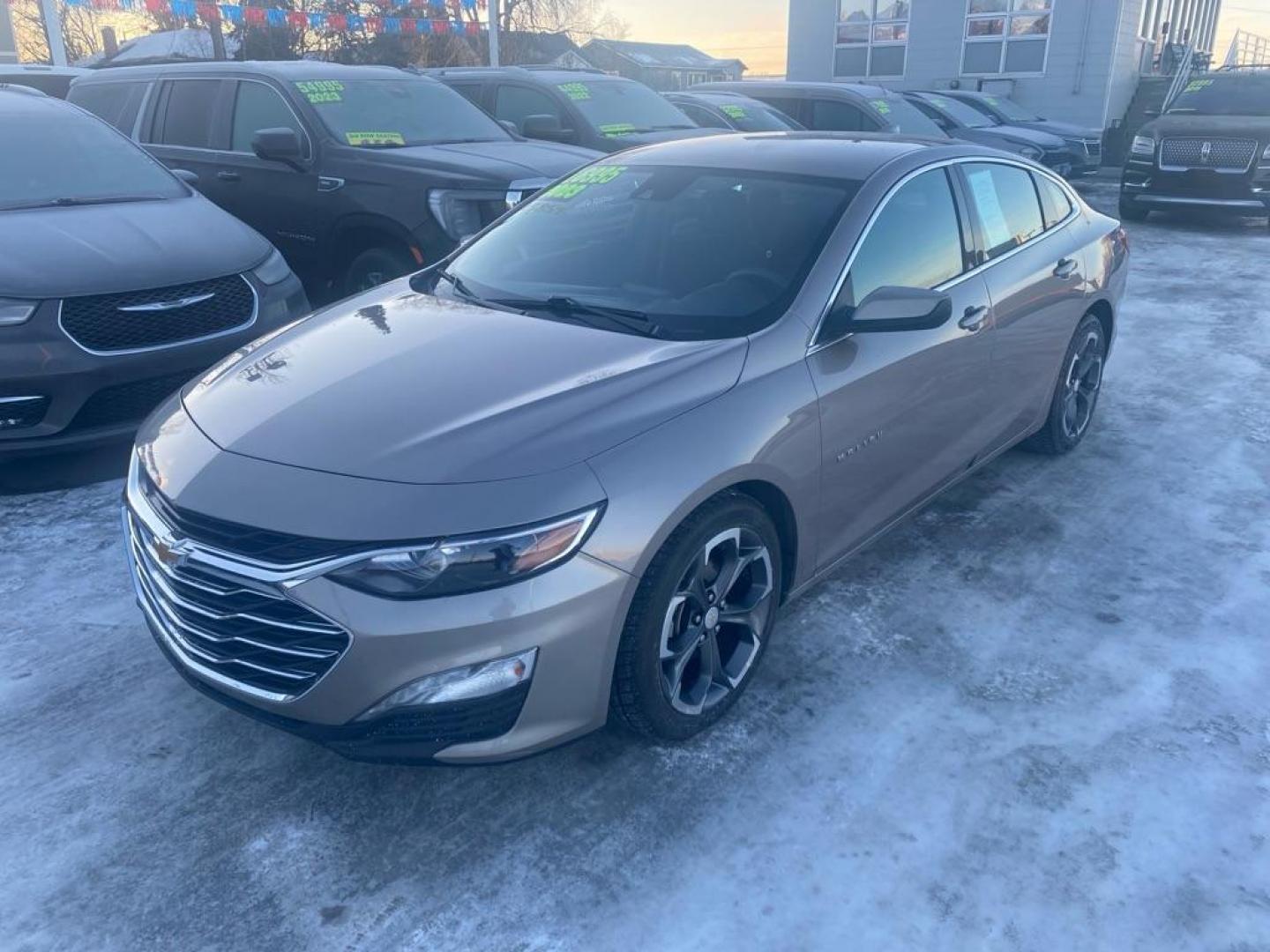 2023 GRAY CHEVROLET MALIBU LT LT (1G1ZD5ST5PF) with an 1.5L engine, Continuously Variable transmission, located at 929 East 8th Ave, Anchorage, AK, 99501, (907) 274-2277, 61.214783, -149.866074 - Photo#0
