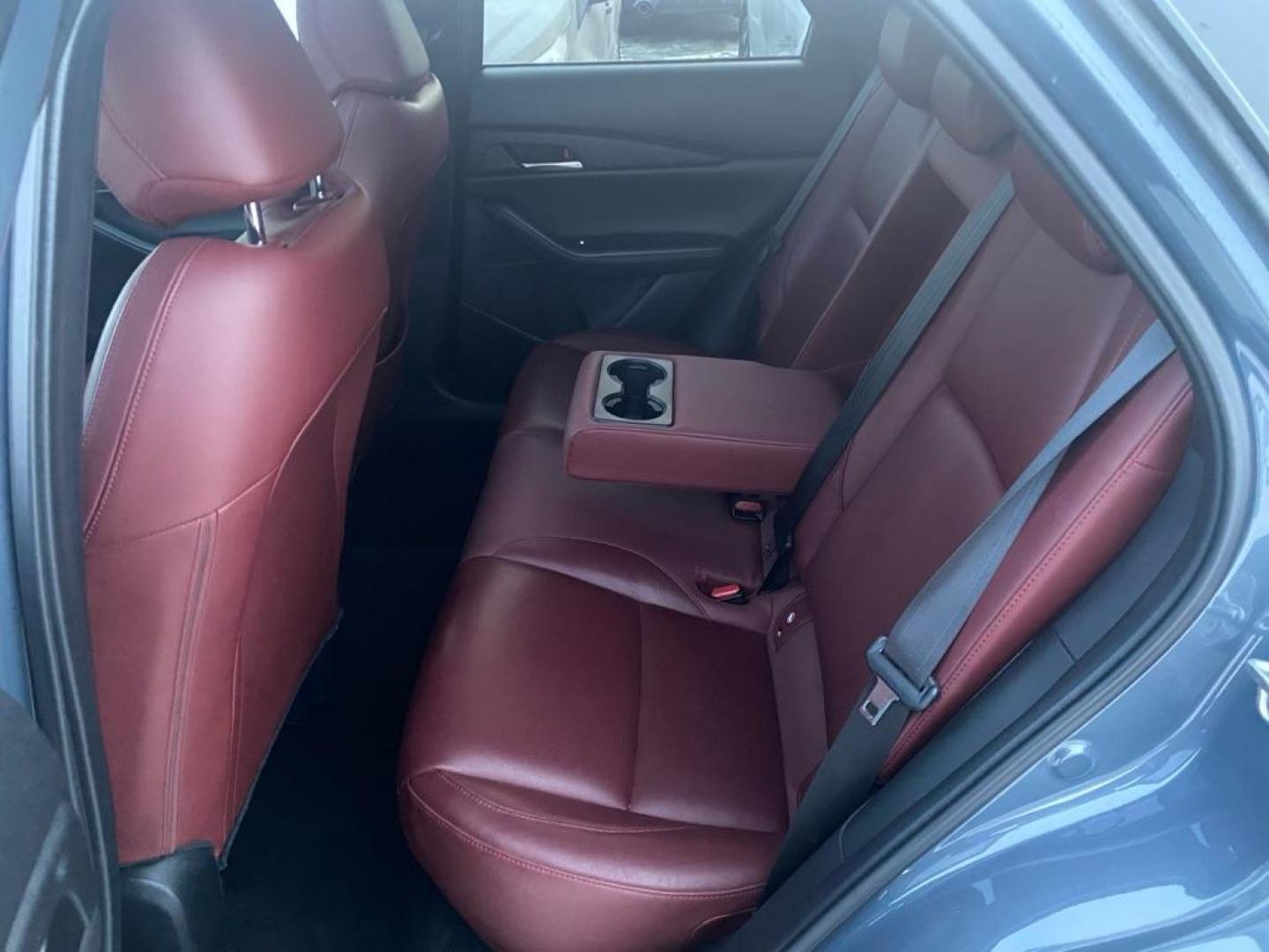 2024 GRAY MAZDA CX-30 CARBON (3MVDMBCM7RM) with an 2.5L engine, Automatic transmission, located at 929 East 8th Ave, Anchorage, AK, 99501, (907) 274-2277, 61.214783, -149.866074 - Photo#3