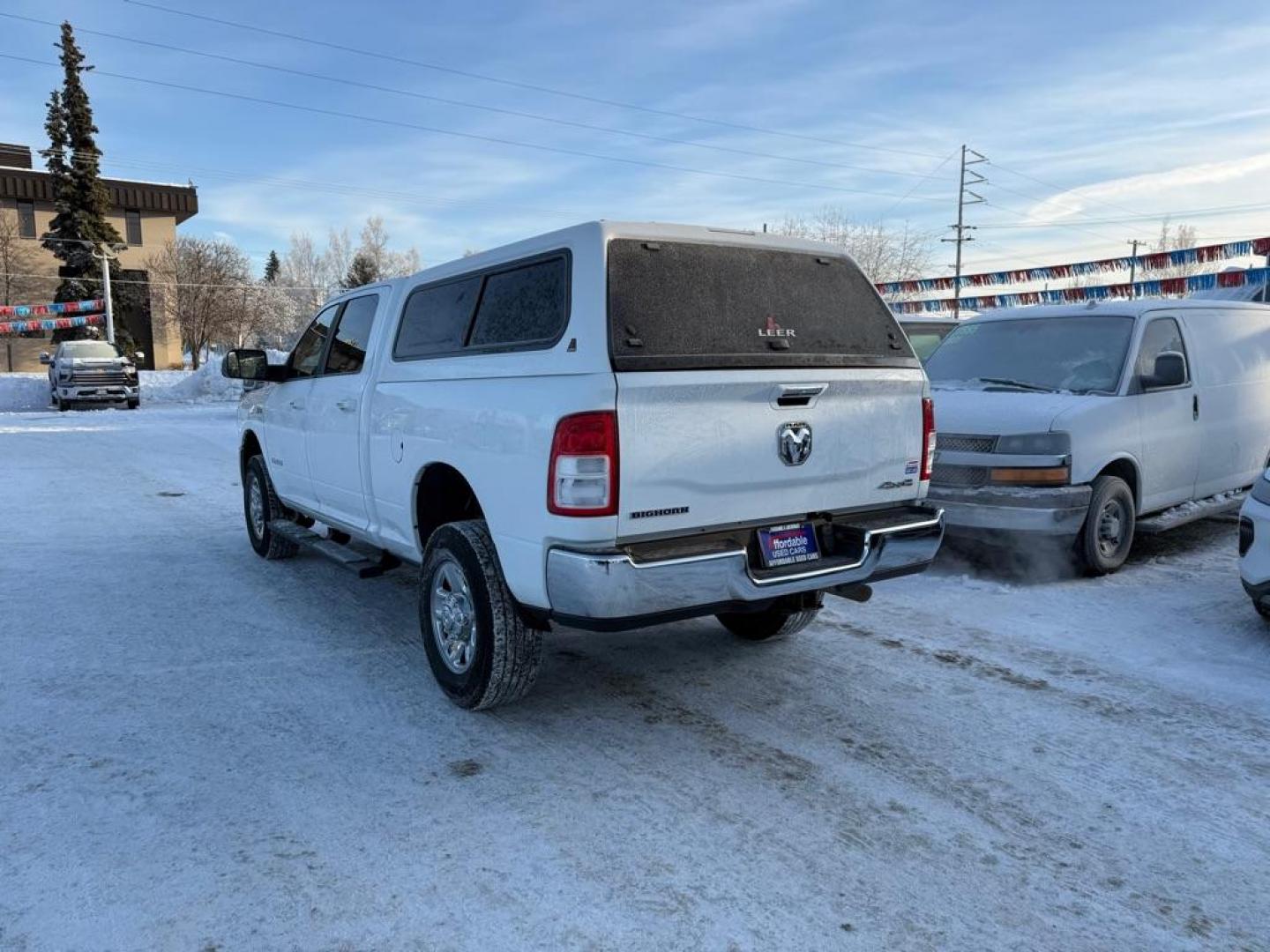 2019 WHITE RAM 2500 BIG HORN (3C6UR5DJ8KG) with an 6.4L engine, Automatic transmission, located at 929 East 8th Ave, Anchorage, AK, 99501, (907) 274-2277, 61.214783, -149.866074 - Photo#2