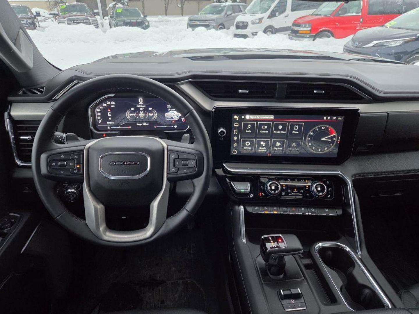 2024 SILVER GMC SIERRA 1500 DENALI (1GTUUGEL6RZ) with an 6.2L engine, Automatic transmission, located at 929 East 8th Ave, Anchorage, AK, 99501, (907) 274-2277, 61.214783, -149.866074 - Photo#4