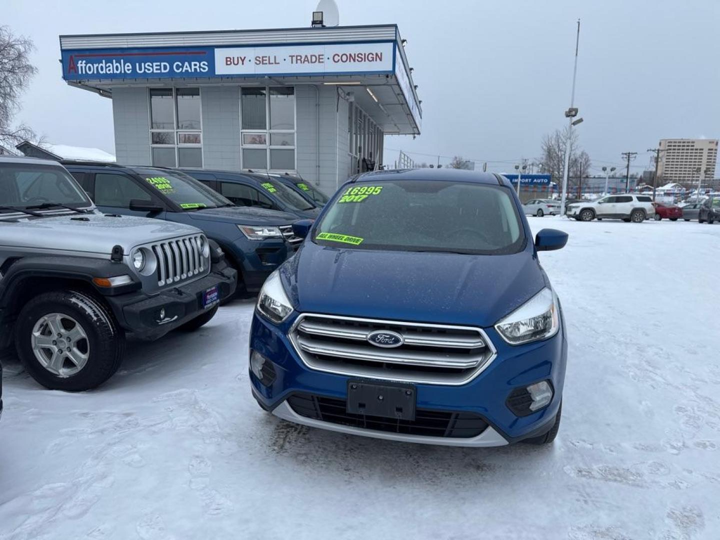2017 BLUE FORD ESCAPE SE (1FMCU9GD2HU) with an 1.5L engine, Automatic transmission, located at 929 East 8th Ave, Anchorage, AK, 99501, (907) 274-2277, 61.214783, -149.866074 - Photo#0