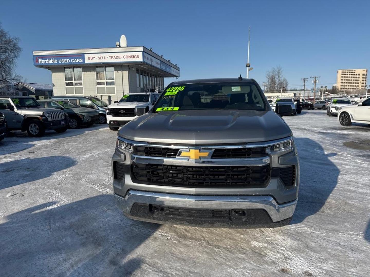 2025 GRAY CHEVROLET SILVERADO 1500 LT (2GCUKDED2S1) with an 5.3L engine, Automatic transmission, located at 929 East 8th Ave, Anchorage, AK, 99501, (907) 274-2277, 61.214783, -149.866074 - Photo#0