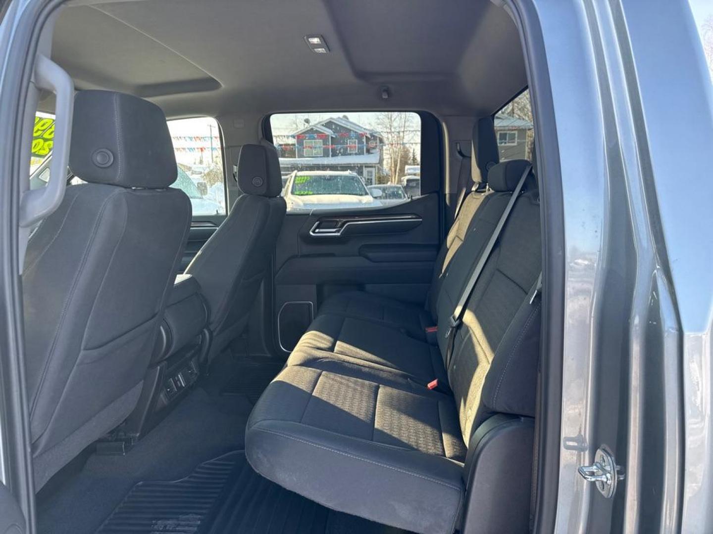 2025 GRAY CHEVROLET SILVERADO 1500 LT (2GCUKDED2S1) with an 5.3L engine, Automatic transmission, located at 929 East 8th Ave, Anchorage, AK, 99501, (907) 274-2277, 61.214783, -149.866074 - Photo#3