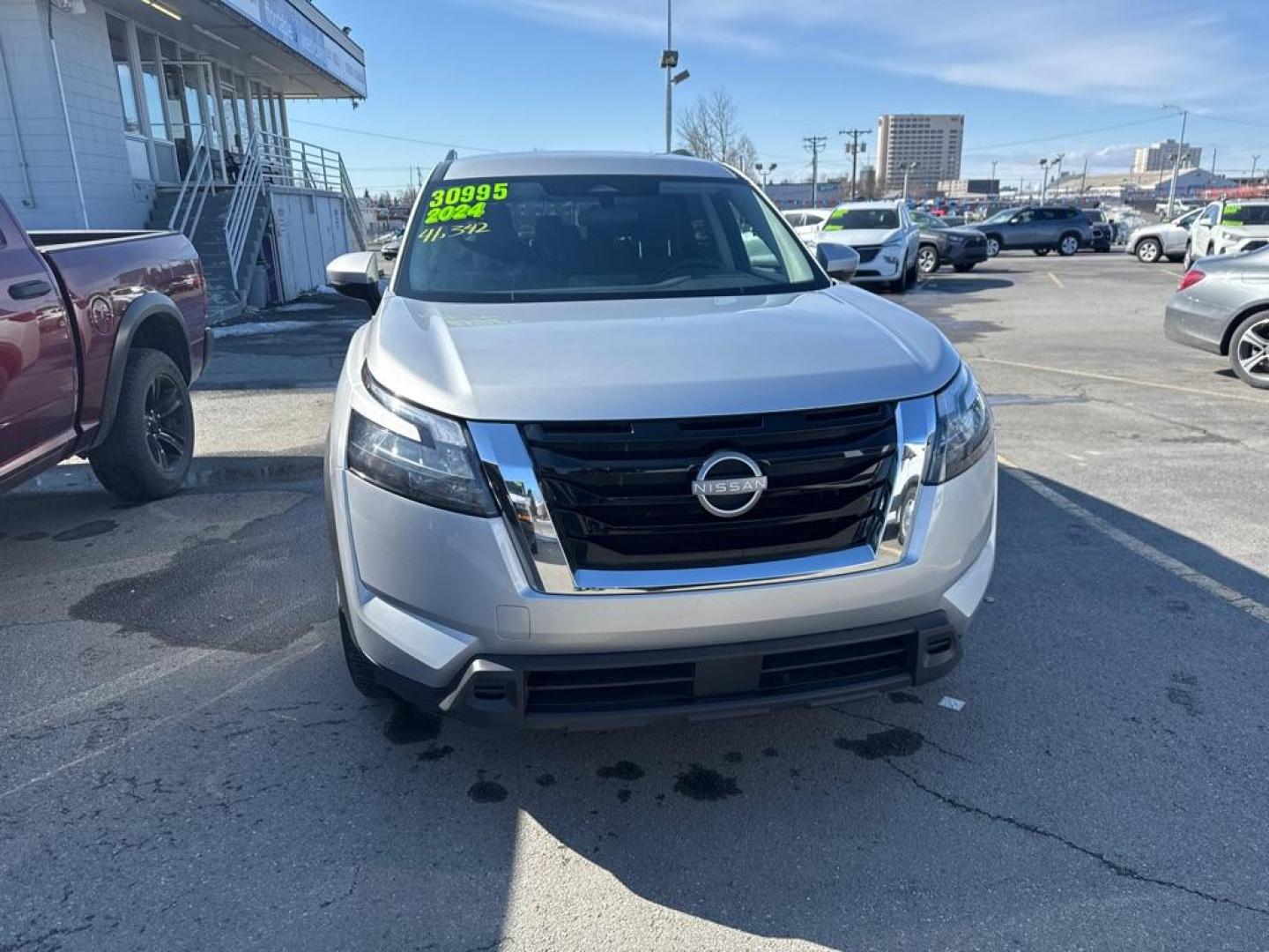 2024 SILVER NISSAN PATHFINDER SV (5N1DR3BC8RC) with an 3.5L engine, Automatic transmission, located at 929 East 8th Ave, Anchorage, AK, 99501, (907) 274-2277, 61.214783, -149.866074 - Photo#0