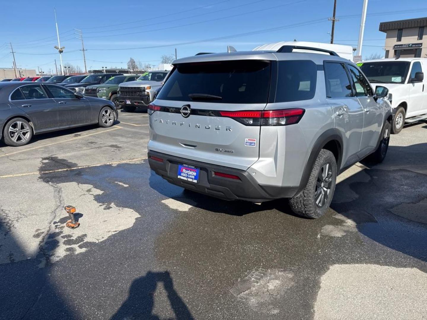 2024 SILVER NISSAN PATHFINDER SV (5N1DR3BC8RC) with an 3.5L engine, Automatic transmission, located at 929 East 8th Ave, Anchorage, AK, 99501, (907) 274-2277, 61.214783, -149.866074 - Photo#2