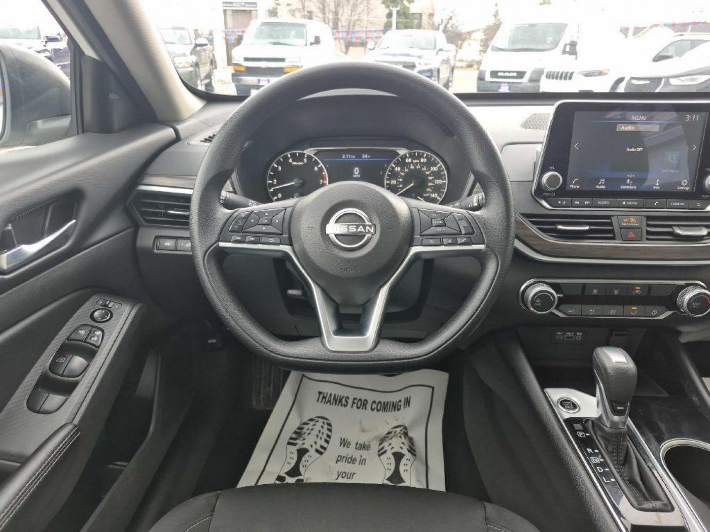 2024 WHITE NISSAN ALTIMA SV SV (1N4BL4DV6RN) with an 2.5L engine, Continuously Variable transmission, located at 929 East 8th Ave, Anchorage, AK, 99501, (907) 274-2277, 61.214783, -149.866074 - Photo#4