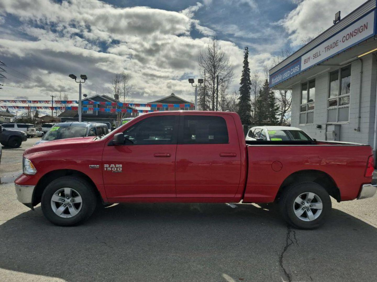 2020 MAROON RAM 1500 CLASSIC SLT (1C6RR7TT1LS) with an 5.7L engine, Automatic transmission, located at 929 East 8th Ave, Anchorage, AK, 99501, (907) 274-2277, 61.214783, -149.866074 - Photo#1
