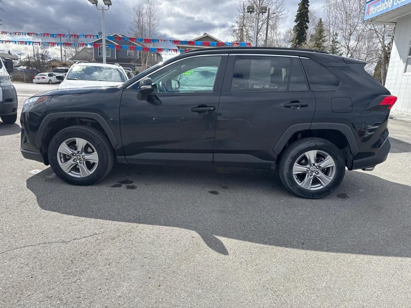 2023 BLACK TOYOTA RAV4 XLE XLE (2T3W1RFVXPW) with an 2.5L engine, Automatic transmission, located at 929 East 8th Ave, Anchorage, AK, 99501, (907) 274-2277, 61.214783, -149.866074 - Photo#1