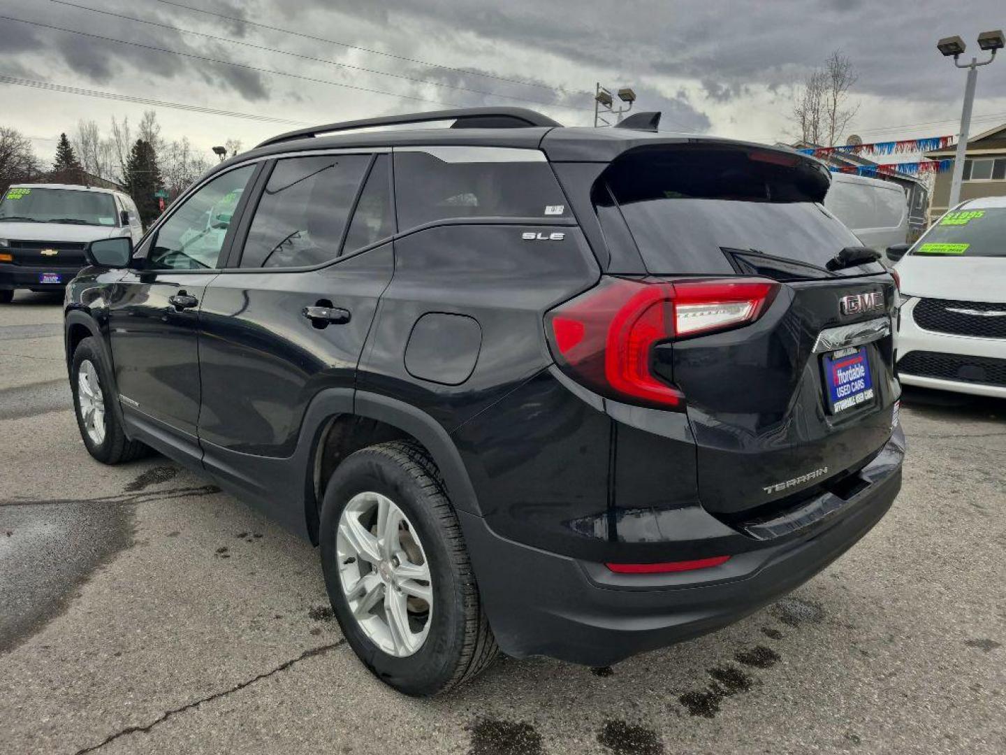2022 BLACK GMC TERRAIN SLE SLE (3GKALTEV0NL) with an 1.5L engine, Automatic transmission, located at 929 East 8th Ave, Anchorage, AK, 99501, (907) 274-2277, 61.214783, -149.866074 - Photo#2
