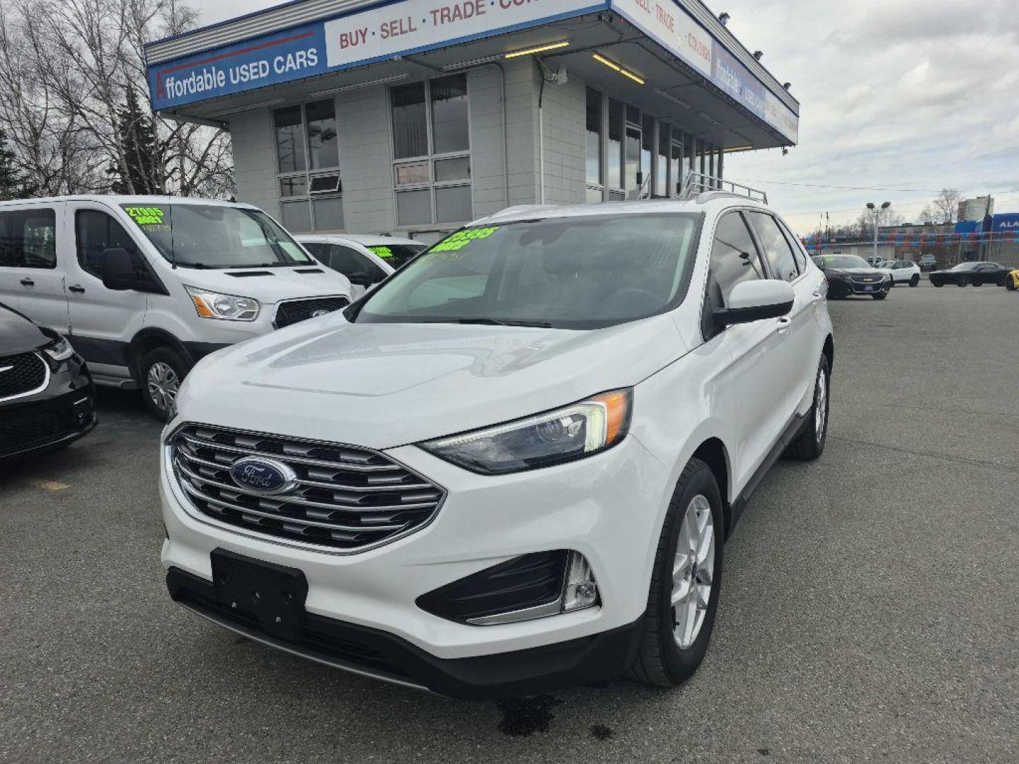 2022 WHITE FORD EDGE SEL SEL (2FMPK4J99NB) with an 2.0L engine, Automatic transmission, located at 929 East 8th Ave, Anchorage, AK, 99501, (907) 274-2277, 61.214783, -149.866074 - Photo#0