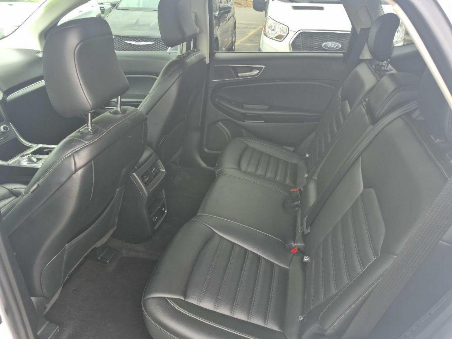 2022 WHITE FORD EDGE SEL SEL (2FMPK4J99NB) with an 2.0L engine, Automatic transmission, located at 929 East 8th Ave, Anchorage, AK, 99501, (907) 274-2277, 61.214783, -149.866074 - Photo#3