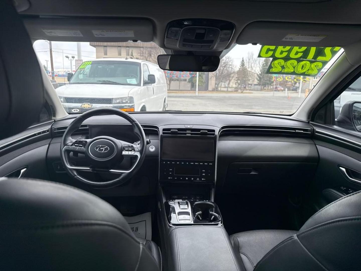 2022 BLACK HYUNDAI TUCSON LMTD LIMITED (5NMJECAE8NH) with an 2.5L engine, Automatic transmission, located at 929 East 8th Ave, Anchorage, AK, 99501, (907) 274-2277, 61.214783, -149.866074 - Photo#4