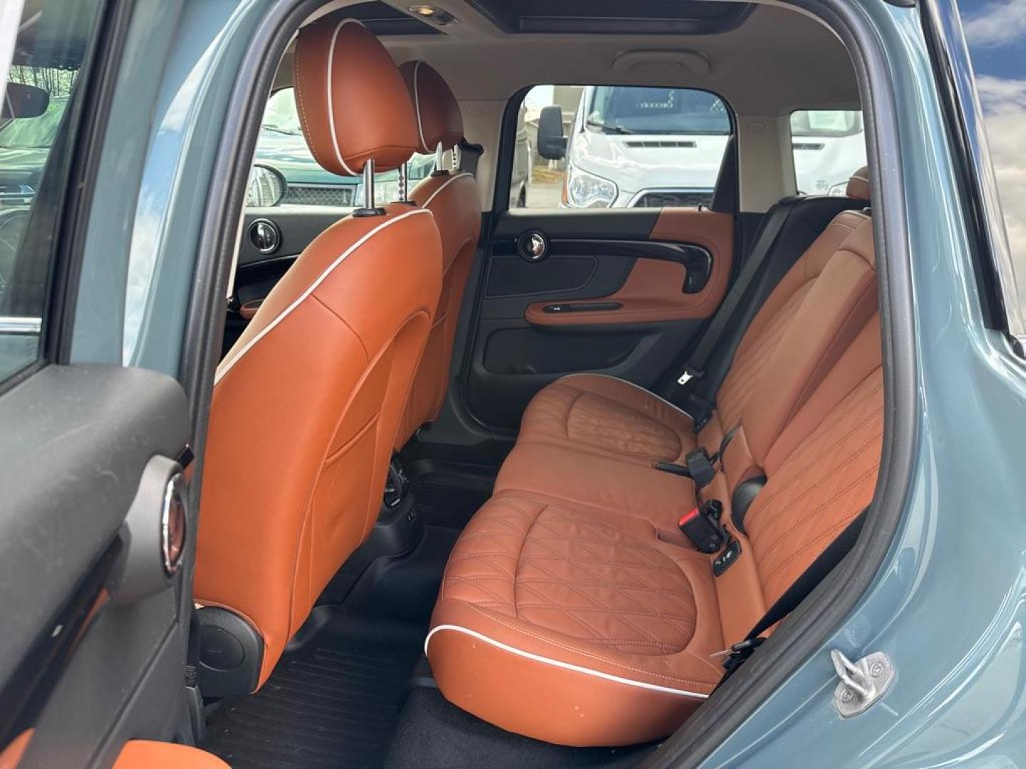 2023 GREEN MINI COOPER S COUNTRYMAN ALL4 (WMZ83BR09P3) with an 2.0L engine, Automatic transmission, located at 929 East 8th Ave, Anchorage, AK, 99501, (907) 274-2277, 61.214783, -149.866074 - Photo#2