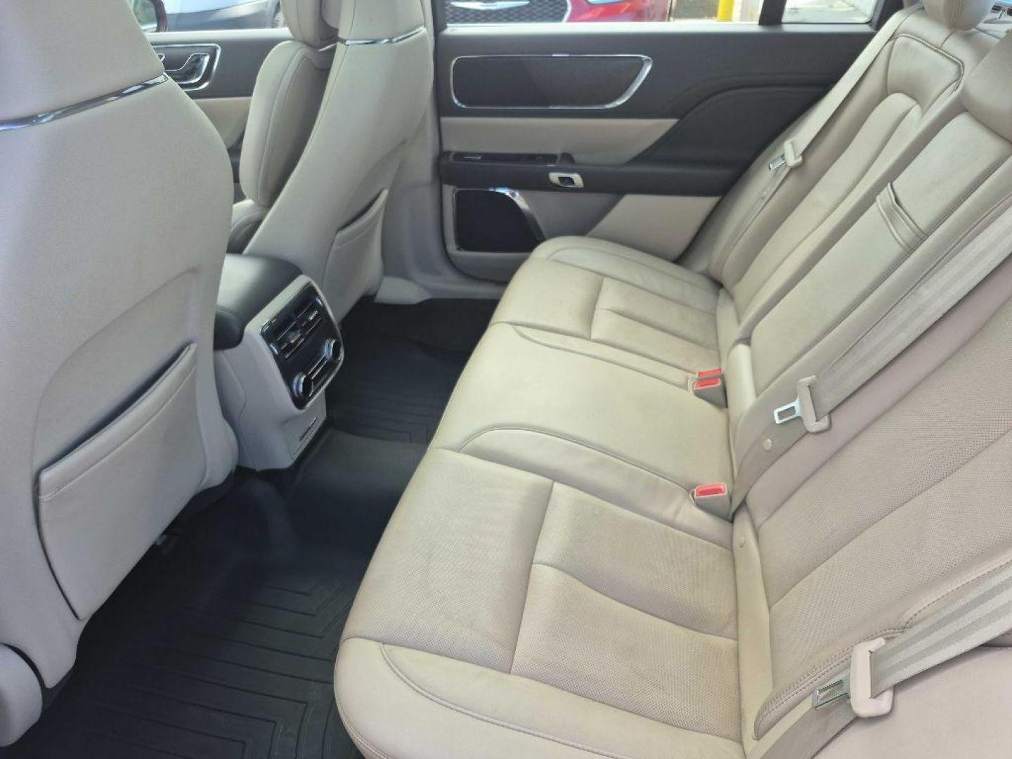2017 MAROON LINCOLN CONTINENTAL RESERVE (1LN6L9NP8H5) with an 2.7L engine, Automatic transmission, located at 929 East 8th Ave, Anchorage, AK, 99501, (907) 274-2277, 61.214783, -149.866074 - Photo#3